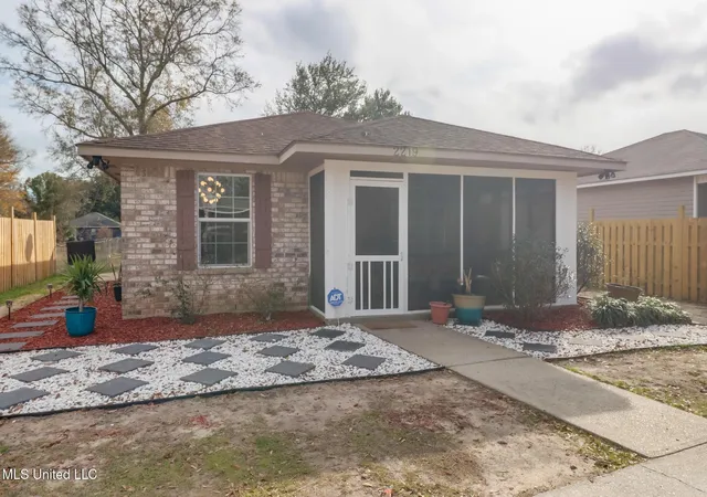 Homes for sale in Gulfport, MS | 2219 33rd St, Gulfport, MS 39501 | MLS# 4138880