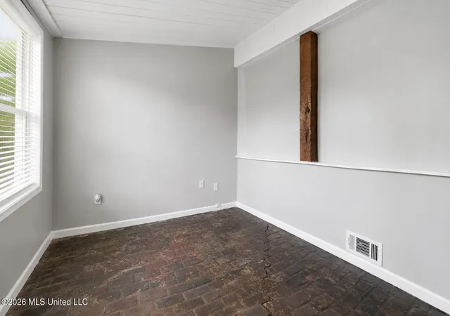 Photo 4 of Single family home for sale at 7530 Dogwood Ln, Olive Branch, MS 38654 | MLS# 4138774 | Listing updated on 2026-08-30