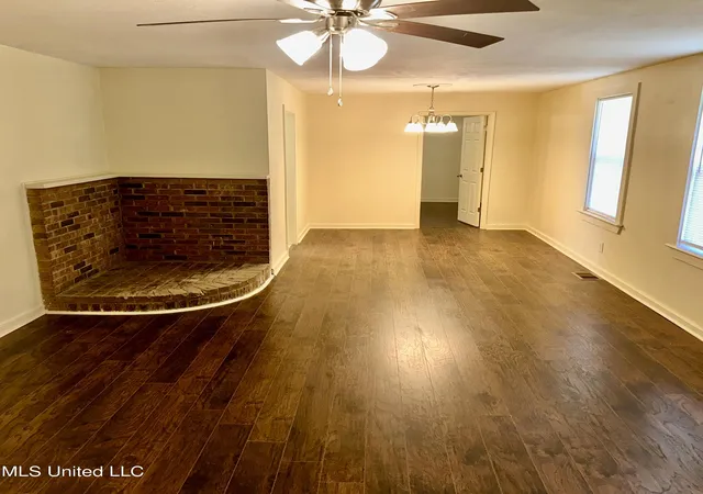 Photo 3 of Single family home for sale at 359 Cummins St, Jackson, MS 39204 | MLS# 4138702 | Listing updated on 2026-07-10