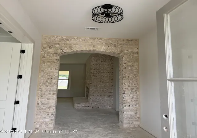 Homes for sale in Brandon, MS | 808 Albany St, Brandon, MS 39042 | MLS# 4138902