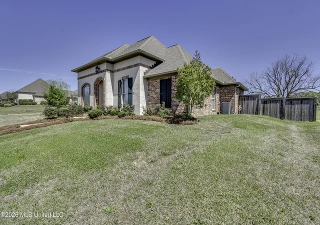 3rd image of 158 Hampton Hills Blvd, Canton, MS 39046 | MLS# 4138871