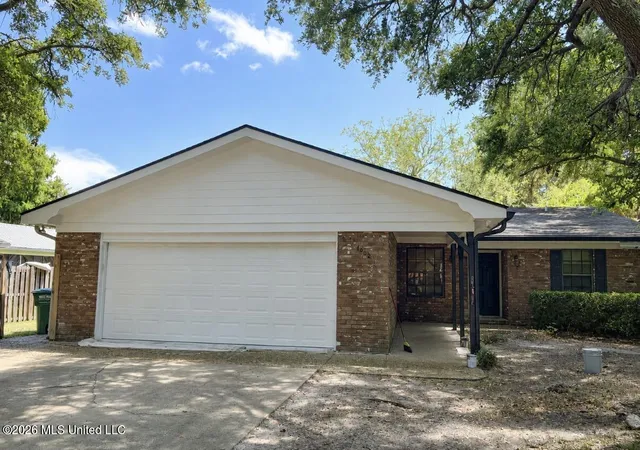 Photo 1 of Single family home for sale at 1306 Short Ave, Pascagoula, MS 39567 | MLS# 4139089 | Listing updated on 2026-09-09