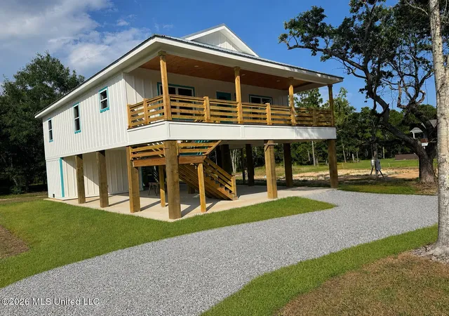 Photo 1 of Single family home for sale at 318 Hillcrest St, Waveland, MS 39576 | MLS# 4139116 | Listing updated on 2026-09-15