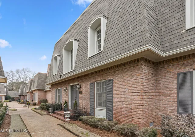 Photo 3 of Condo for sale at 420 Saint Andrews Dr, Jackson, MS 39211 | MLS# 4140071 | Listing updated on 2026-08-20