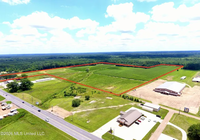 Homes for sale in Carthage, MS | 02 E Main St, Carthage, MS 39051 | MLS# 4139233