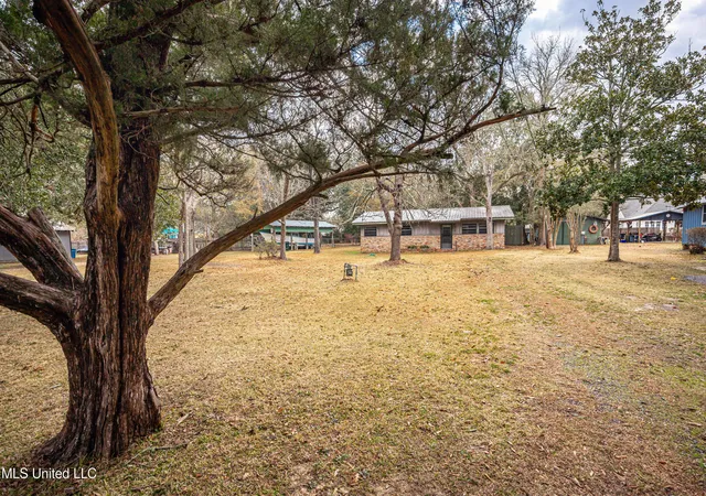 Photo 1 of Single family home for sale at 510 Ward Ave, Ocean Springs, MS 39564 | MLS# 4139594 | Listing updated on 2026-08-20