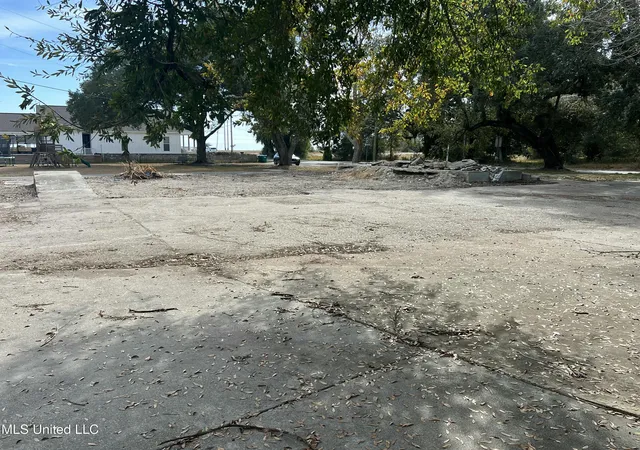 Photo 1 of Land for sale at 162 Tegarden Rd, Gulfport, MS 39507 | MLS# 4139554 | Listing updated on 2026-03-30
