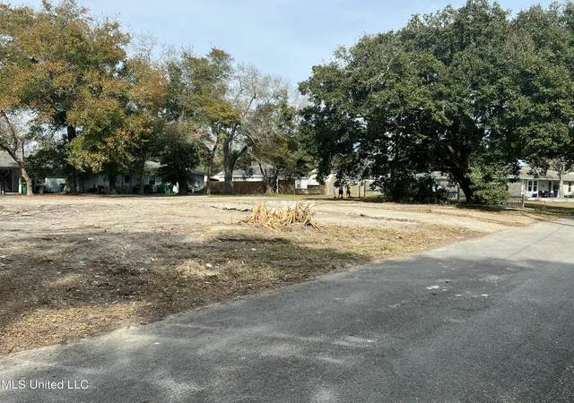 Photo 2 of Land for sale at 817 Martin Ave, Gulfport, MS 39507 | MLS# 4139385 | Listing updated on 2026-03-30