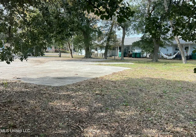 Photo 4 of Land for sale at 817 Martin Ave, Gulfport, MS 39507 | MLS# 4139385 | Listing updated on 2026-03-30