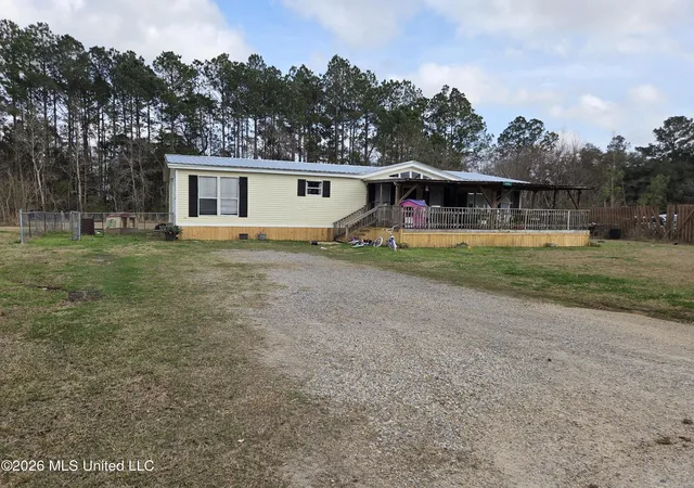 Homes for sale in Kiln, MS | 16108 Road 509, Kiln, MS 39556 | MLS# 4142707