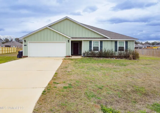 Homes for sale in Lucedale, MS | 125 Mulberry Dr, Lucedale, MS 39452 | MLS# 4139535