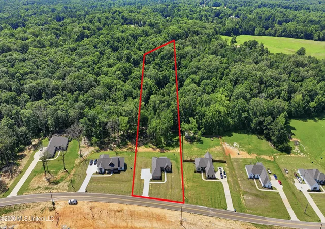 Photo 2 of Sale Pending at 939 Mullican Rd, Florence, MS 39073 | MLS# 4139561 | Listing updated on 2026-08-28