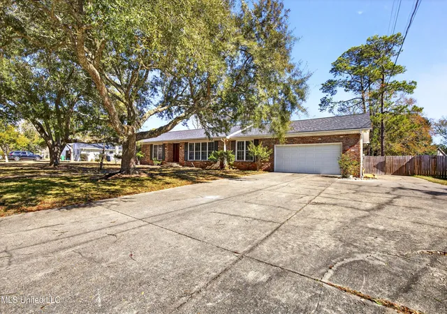 Photo 3 of Single family home for sale at 25 Byp View Dr, Gulfport, MS 39507 | MLS# 4139602 | Listing updated on 2026-08-03