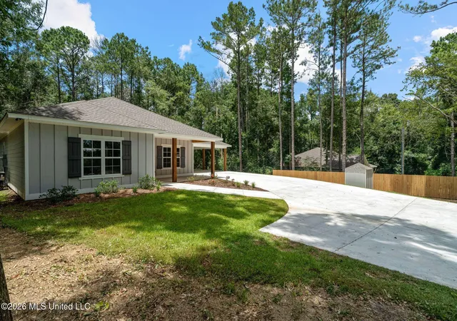 Photo 3 of Sale Pending at 2461 Rocky Branch Rd, Sumrall, MS 39482 | MLS# 4141844 | Listing updated on 2026-08-23