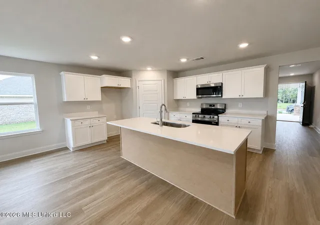Photo 4 of Single family home for sale at 9383 Reserve Blvd, Biloxi, MS 39532 | MLS# 4140041 | Listing updated on 2026-09-10