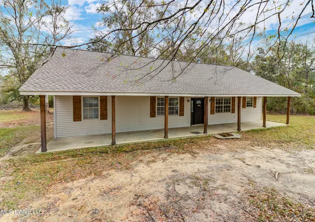 Photo 1 of Single family home for sale at 12522 Wolf River Rd, Gulfport, MS 39503 | MLS# 4140066 | Listing updated on 2026-09-16