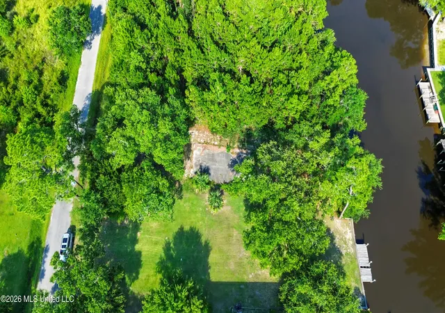 Homes for sale in Pass Christian, MS | 146 Mimosa St, Pass Christian, MS 39571 | MLS# 4139797