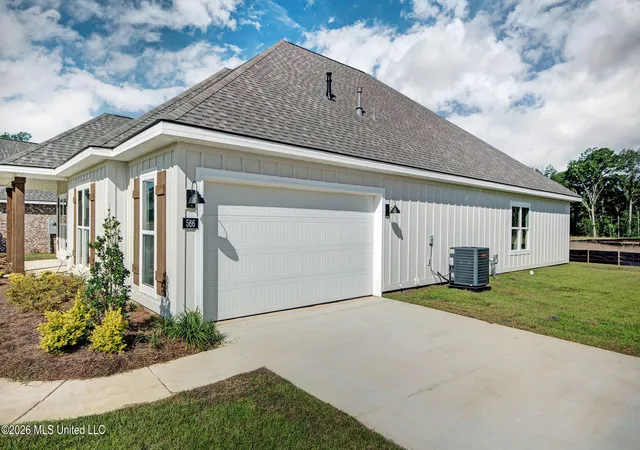 Photo 3 of Single family home for sale at 566 Edenberg Bnd, Pearl, MS 39208 | MLS# 4139829 | Listing updated on 2026-09-17