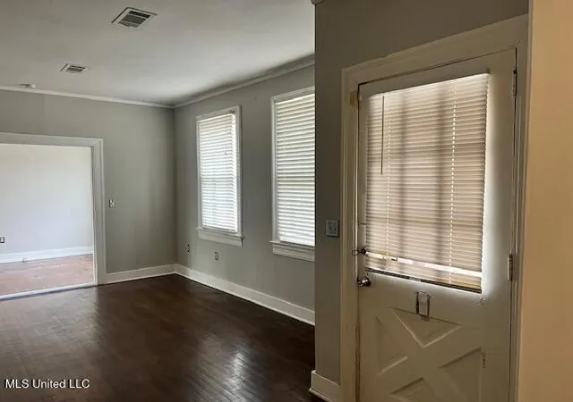 Photo 3 of Single family home for sale at 1846 Howard St, Jackson, MS 39202 | MLS# 4139862 | Listing updated on 2026-08-29