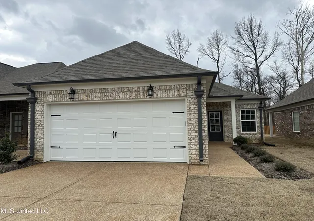 Homes for sale in Southaven, MS | 413 Country Garden Dr, Southaven, MS 38671 | MLS# 4139886
