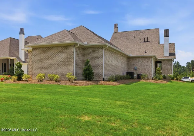 Homes for sale in Flowood, MS | 619 Big Valley Loop, Flowood, MS 39232 | MLS# 4140046