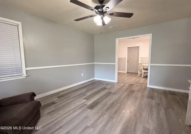 Photo 3 of Single family home for sale at 305 Lionel Rd, Pearl, MS 39208 | MLS# 4140160 | Listing updated on 2026-09-07