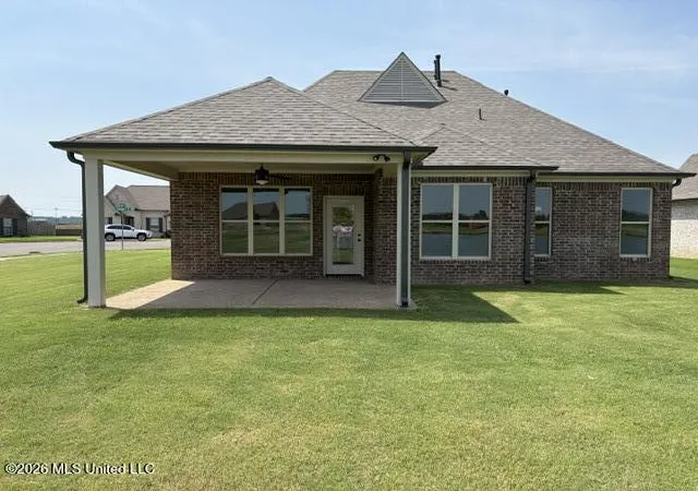 Photo 2 of Single family home for sale at 10518 Camilla Cir, Lake Cormorant, MS 38641 | MLS# 4140084 | Listing updated on 2026-08-31