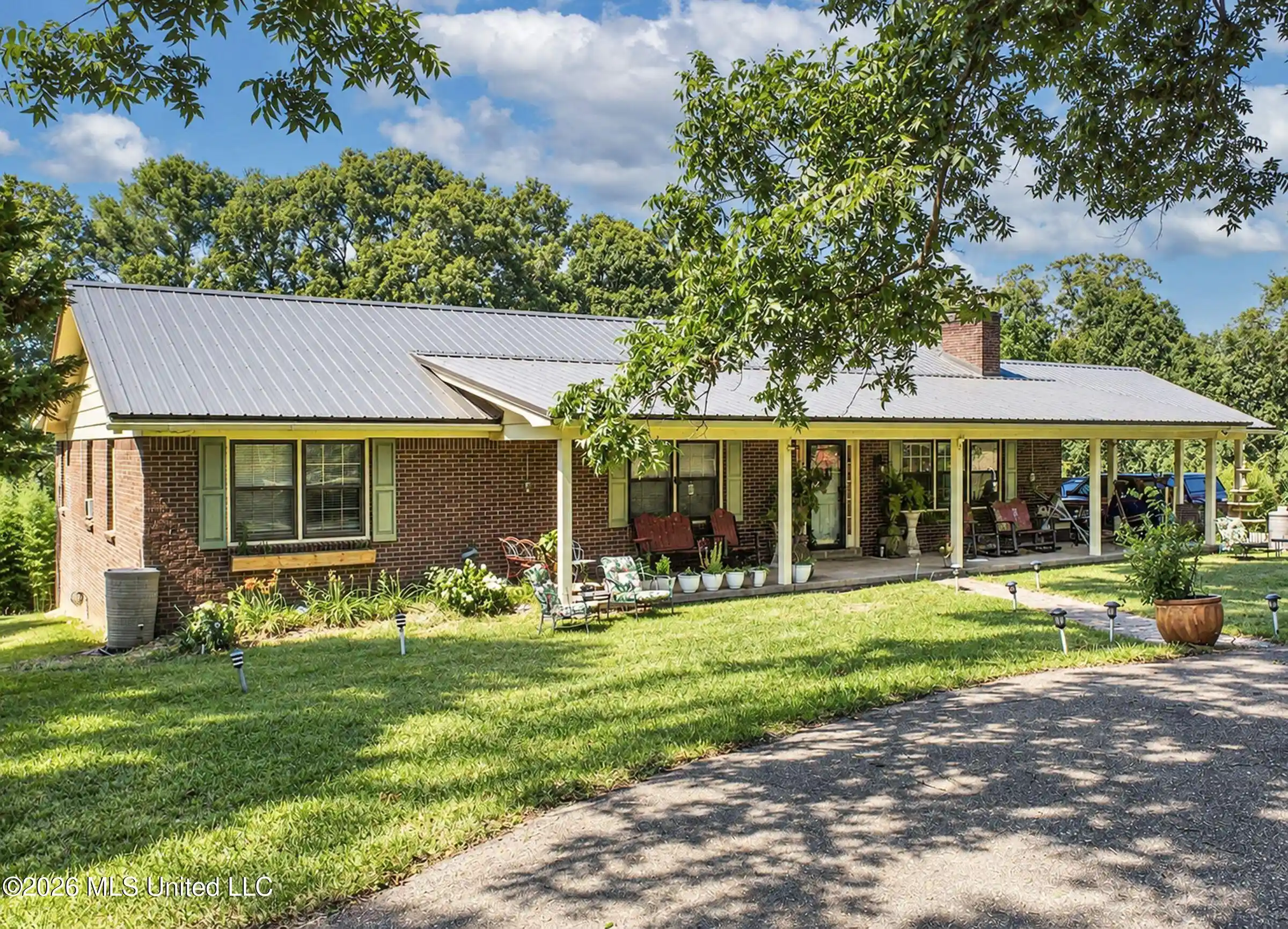 Single family home for sale at 14912 Ms 35, Batesville, MS 38606 | MLS# 4140135