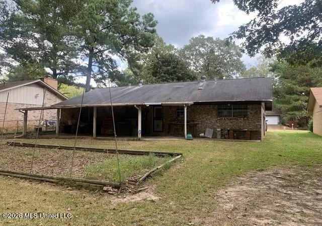 Photo 4 of Single family home for sale at 145 W Woodcrest Dr, Jackson, MS 39212 | MLS# 4140831 | Listing updated on 2026-05-22