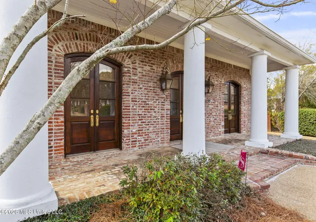 Photo 2 of Single family home for sale at 303 Hastings Cvs, Madison, MS 39110 | MLS# 4141700 | Listing updated on 2026-09-08