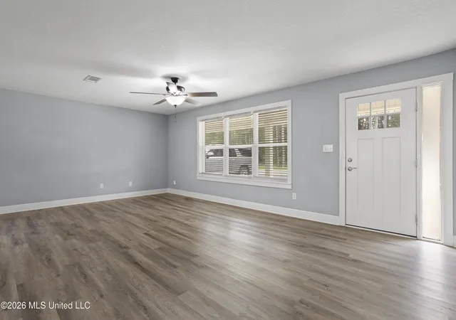Homes for sale in Ocean Springs, MS | 3504 Beachview Dr, Ocean Springs, MS 39564 | MLS# 4140363