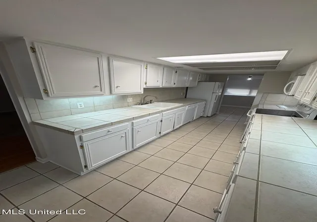 4th image of 5125 Old Canton Rd, Jackson, MS 39211 | MLS# 4140280