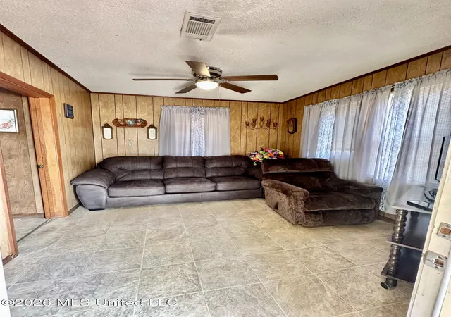 Homes for sale in Gloster, MS | 313 Josephine St, Gloster, MS 39638 | MLS# 4144977