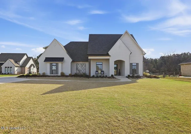 1st image of 400 Calvary Xing, Brandon, MS 39047 | MLS# 4140485