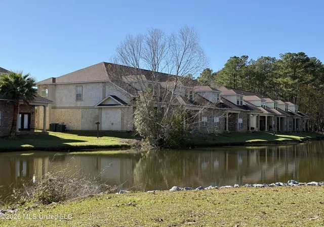 Photo 3 of Townhouse for sale at 212,312,31 Capri Pl, Ocean Springs, MS 39564 | MLS# 4140572 | Listing updated on 2026-08-27