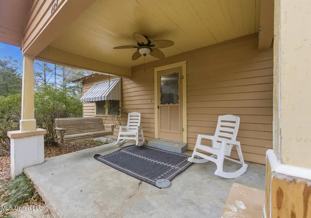 Homes for sale in Gloster, MS | 608 E E Railroad Ave, Gloster, MS 39638 | MLS# 4140591