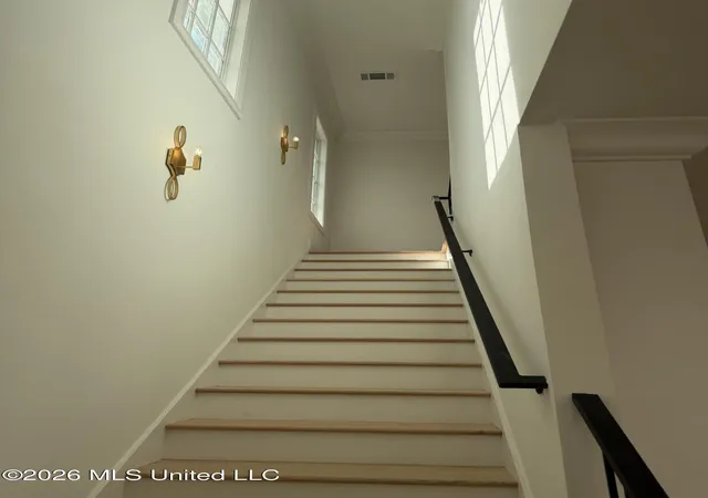 Photo 3 of Single family home for sale at 117 Commonwealth Dr, Madison, MS 39110 | MLS# 4140672 | Listing updated on 2026-09-14