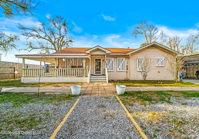 1st image of 407 E Second St, Pass Christian, MS 39571 | MLS# 4140801