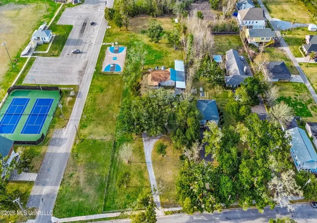 28th image of 407 E Second St, Pass Christian, MS 39571 | MLS# 4140801