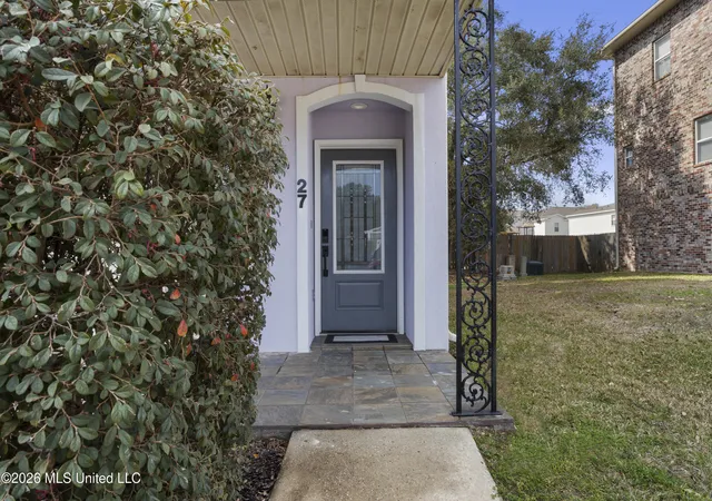 Homes for sale in Long Beach, MS | 27 Oak Alley Ln, Long Beach, MS 39560 | MLS# 4140843