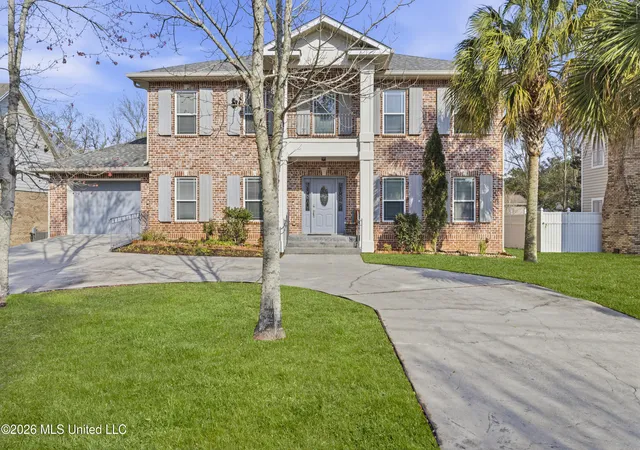 4th image of 2410 W Shore Dr, Biloxi, MS 39532 | MLS# 4140780