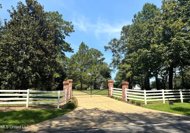 Homes for sale in Osyka, MS | 2053 Osyka Progress Rd, Osyka, MS 39657 | MLS# 4140938