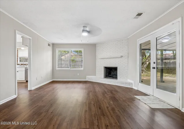Photo 3 of Single family home for sale at 5698 Shannon Dr, Horn Lake, MS 38637 | MLS# 4160689 | Listing updated on 2026-09-17