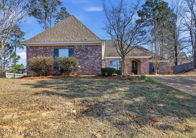 Homes for sale in Brandon, MS | 102 Fox Hollow Bnd, Brandon, MS 39047 | MLS# 4141066