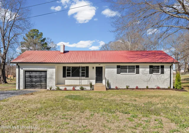 Homes for sale in Senatobia, MS | 236 Browns Ferry Rd, Senatobia, MS 38668 | MLS# 4141229