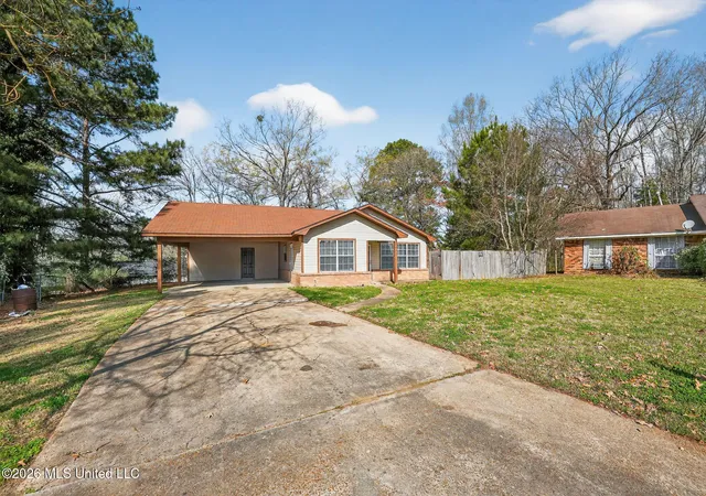 Photo 1 of Single family home for sale at 169 Thousand Oaks Cir, Jackson, MS 39212 | MLS# 4141641 | Listing updated on 2026-09-16