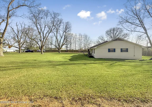 Homes for sale in Brookhaven, MS | 35 E Lincoln Dr, Brookhaven, MS 39601 | MLS# 4141587