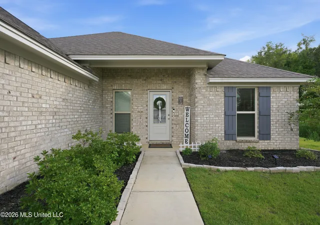 Photo 3 of Single family home for sale at 643 Westfield Dr, Pearl, MS 39208 | MLS# 4159133 | Listing updated on 2026-08-14