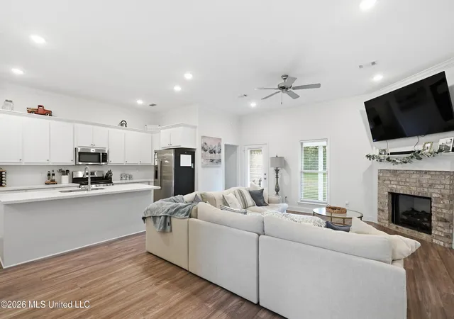 Photo 3 of Single family home for sale at 643 Westfield Dr, Pearl, MS 39208 | MLS# 4159133 | Listing updated on 2026-08-14