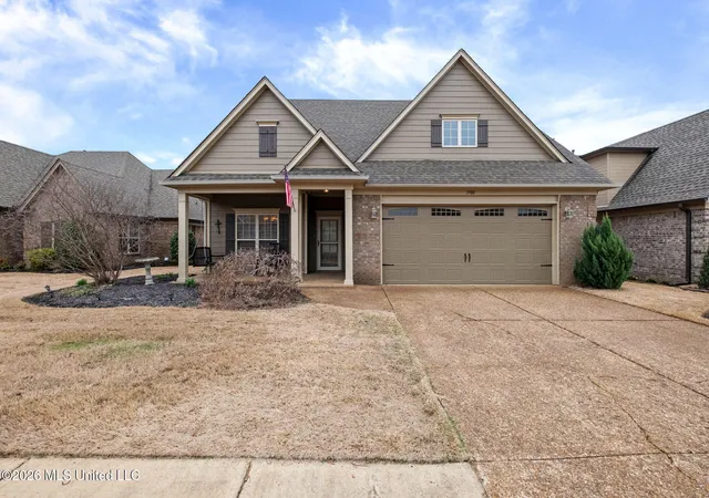 Homes for sale in Southaven, MS | 5900 S Foxdale Loop, Southaven, MS 38672 | MLS# 4141994